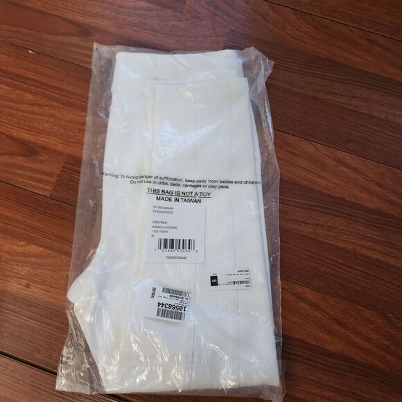 Free People White Leggings - Picture 7 of 7